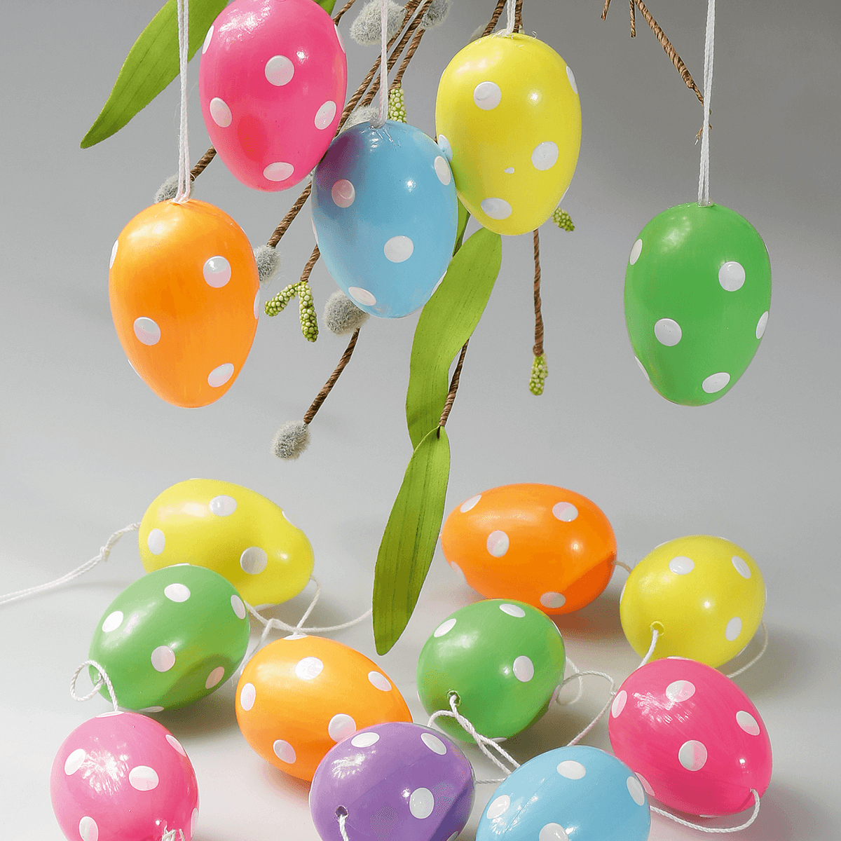 Decorative Easter eggs string dotted 160 cm - 3 Decorative Easter eggs string dotted 160 cm - 3