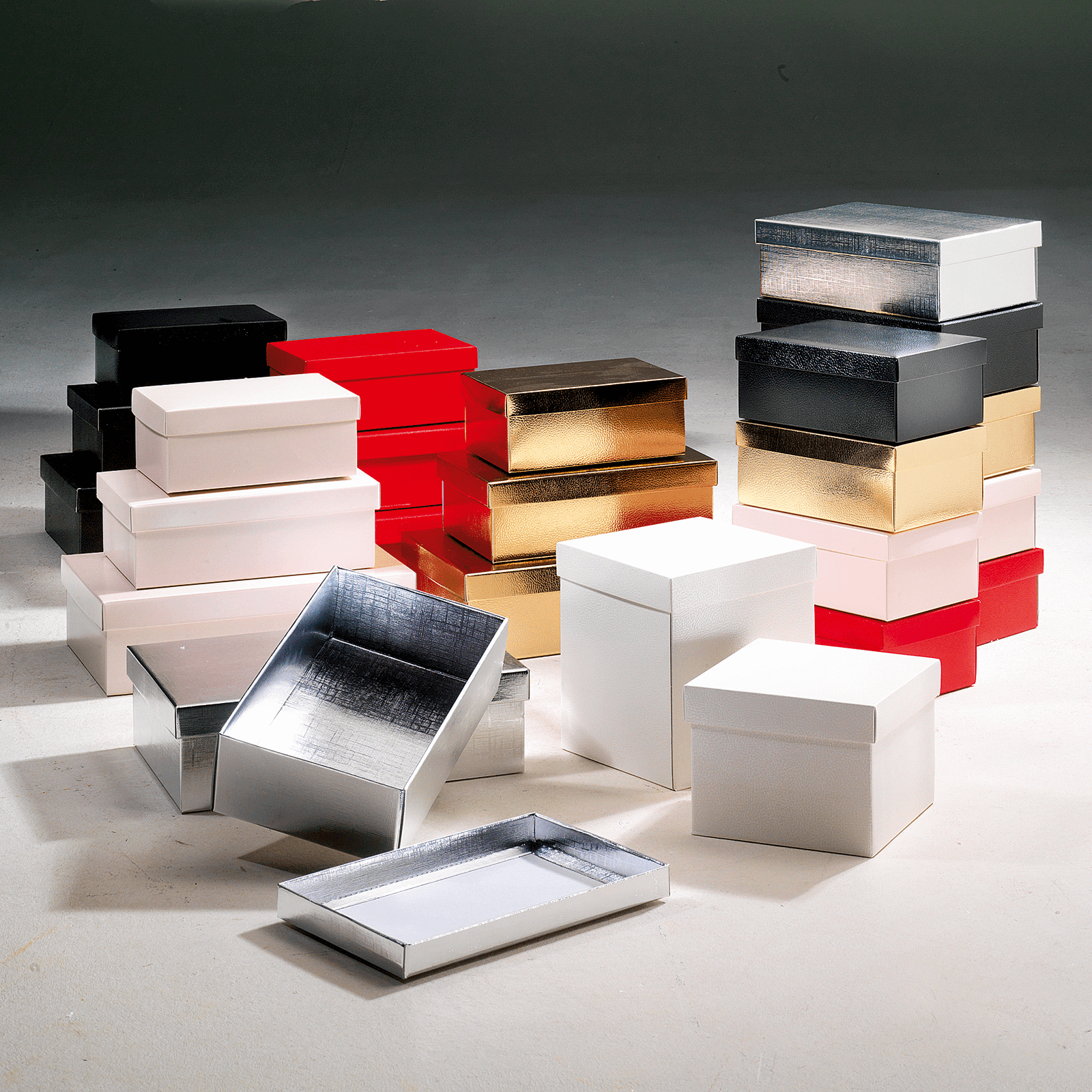 Gift boxes 38 x 26 x 10 cm, red 10 pieces - 6 Gift boxes 38 x 26 x 10 cm, red 10 pieces - 6