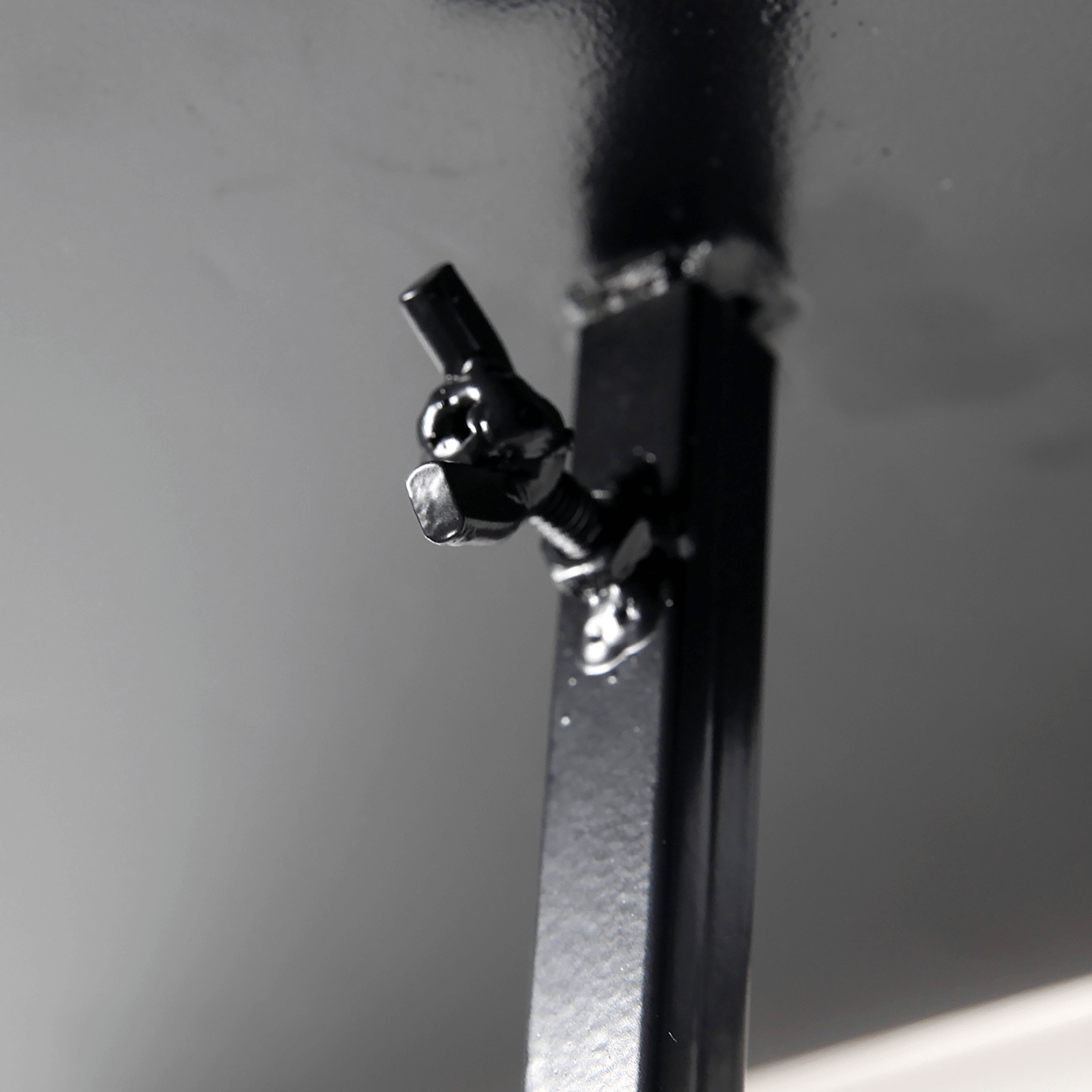 Warenpräsenter hängend 50 x 50 cm schwarz - 6 Warenpräsenter hängend 50 x 50 cm schwarz - 6