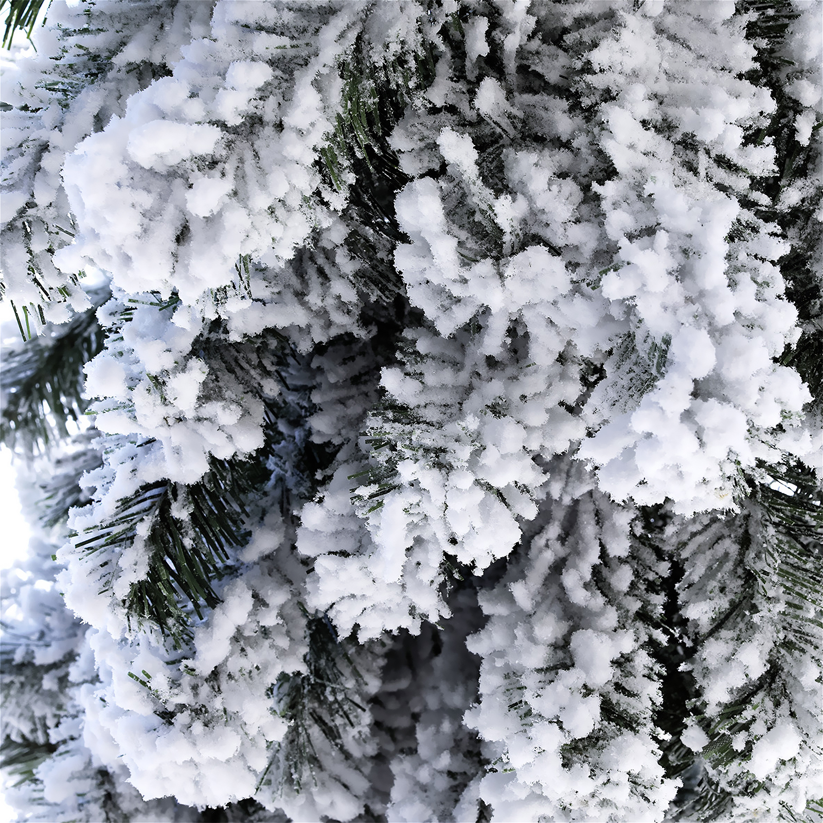 Künstlicher, schmaler Tannebaum, beschneit 240 cm - 2 Künstlicher, schmaler Tannebaum, beschneit 240 cm - 2