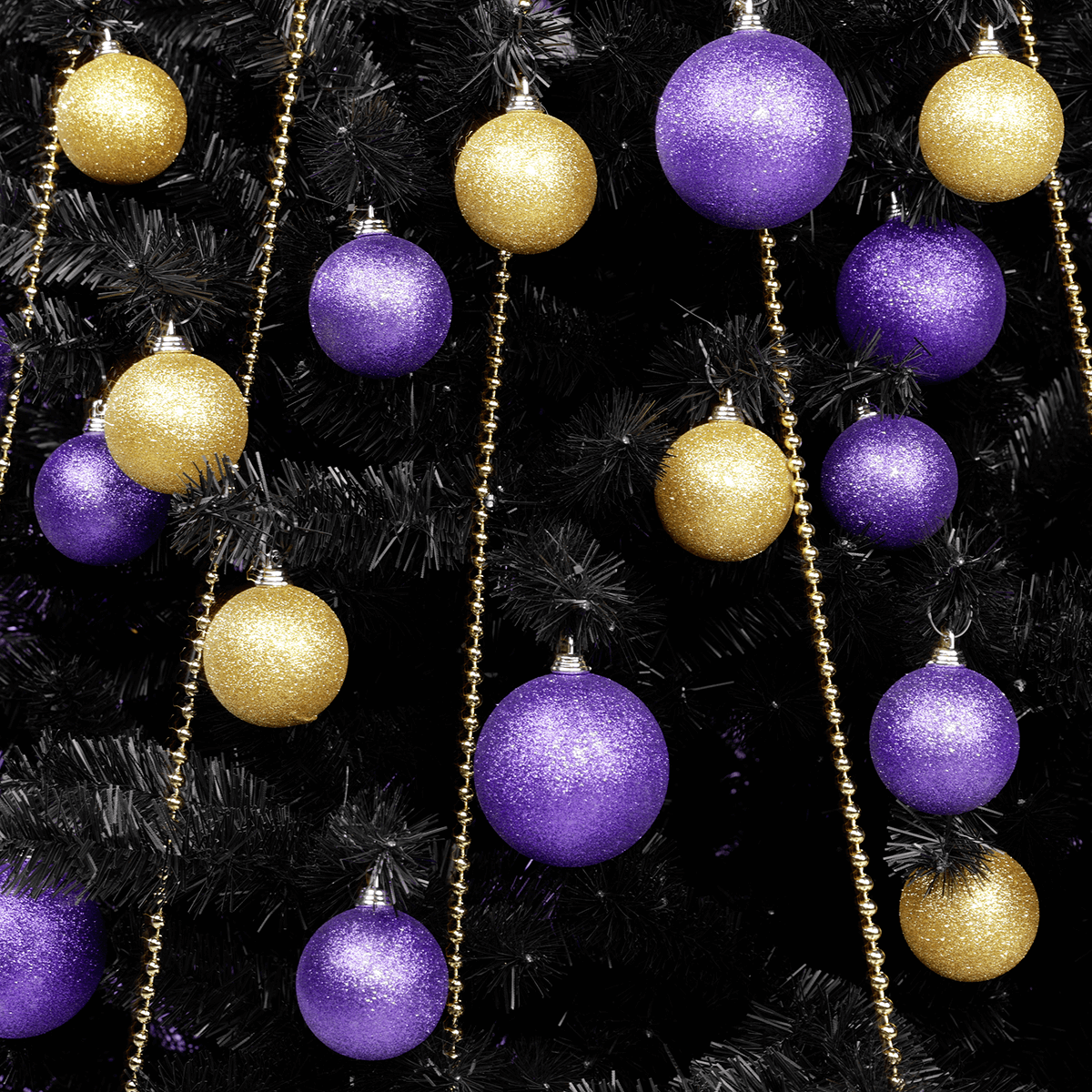 Plastic glitter Christmas baubles in purple - 1