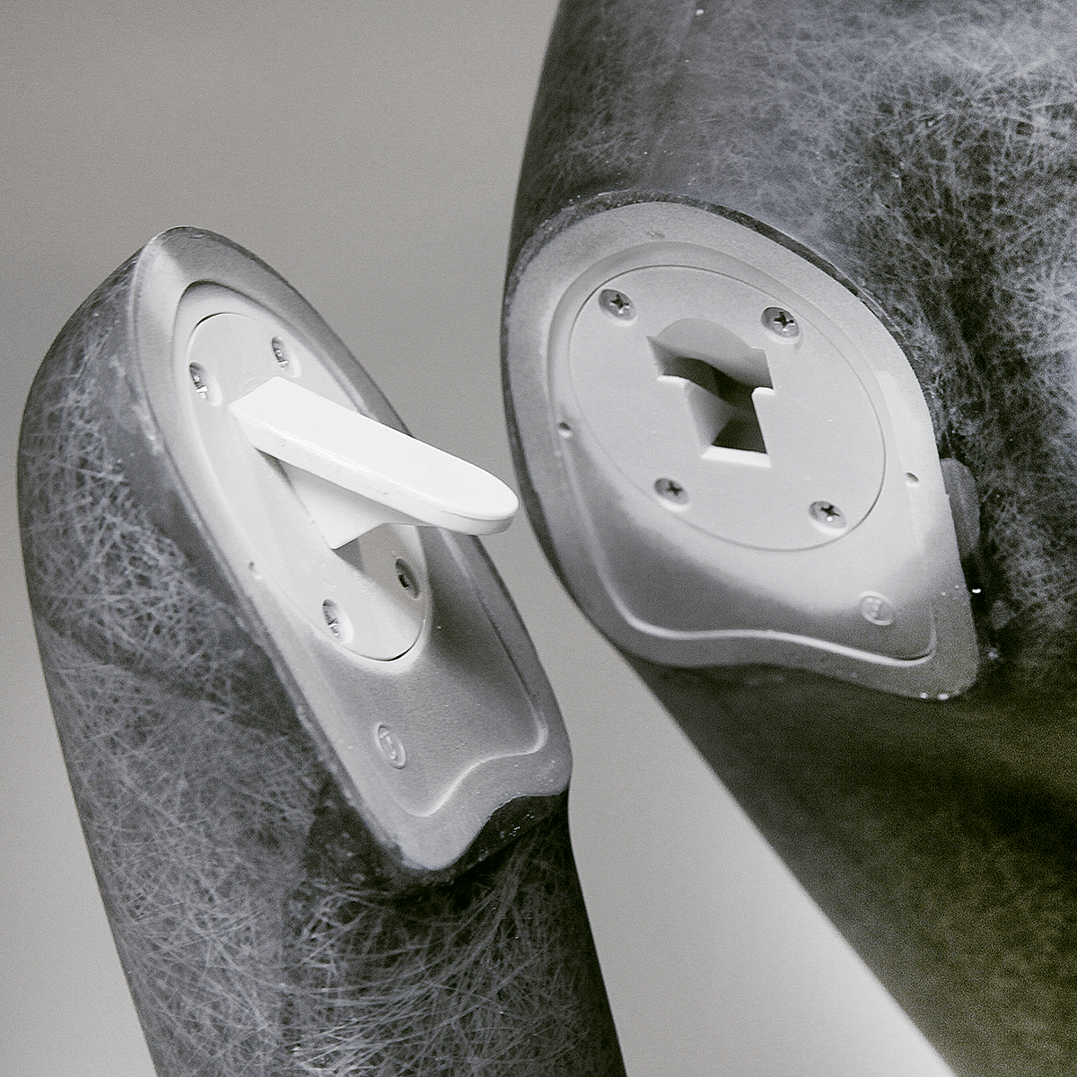 Premium mannequin female, left leg and right arm bent - 9