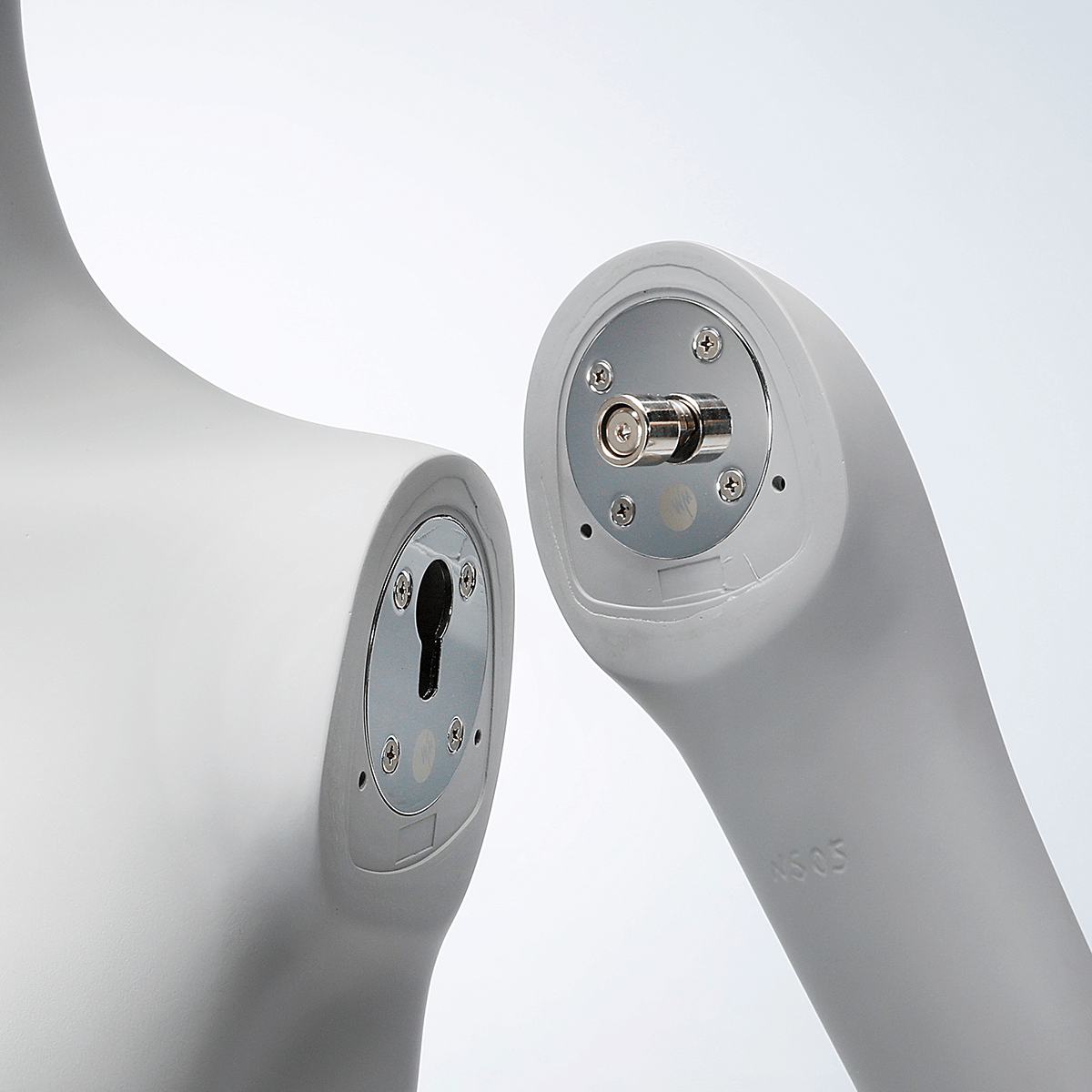 Sport-Schaufensterpuppe Dame Athletin – linkes Bein ausgestellt - 4