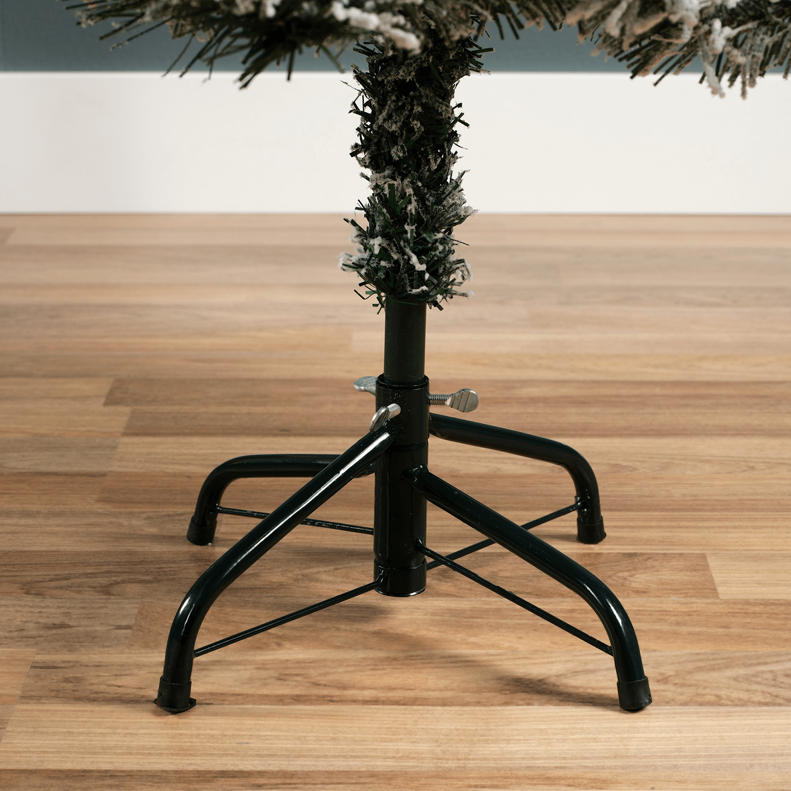 Flocked artificial pine tree - 3 Flocked artificial pine tree - 3