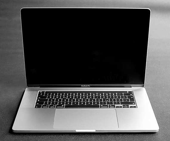 Apple MacBook Pro 2019 16
