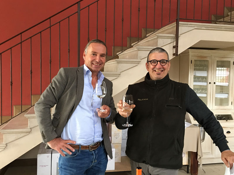 Massimo Sbruzzi und Michael Liebert verkosten Lugana