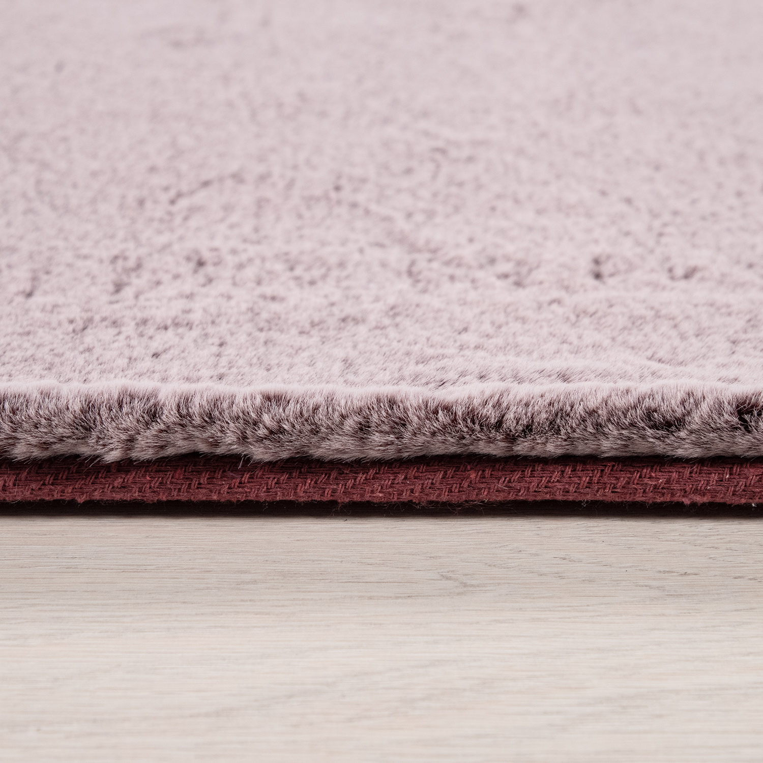 fell teppich bordeaux