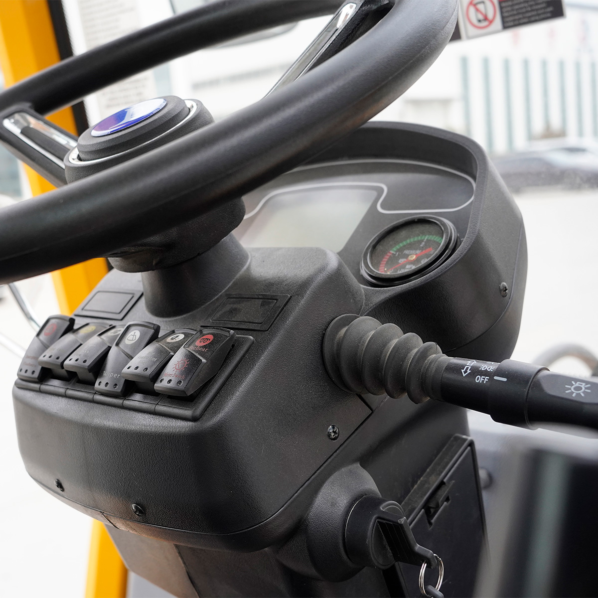 Lenkrad und Schalter