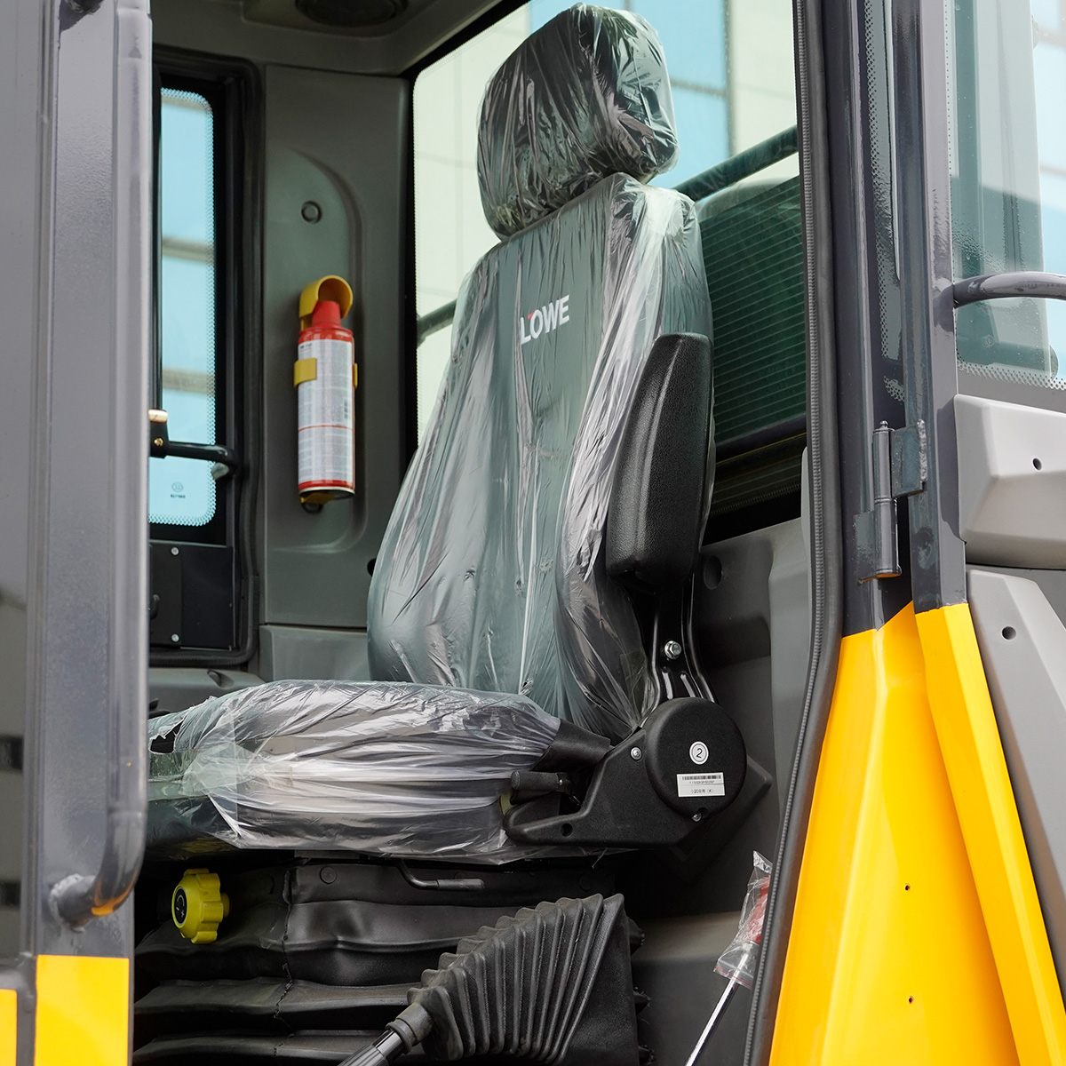 Kabine mit komfortablen verstellbaren Fahrersitz