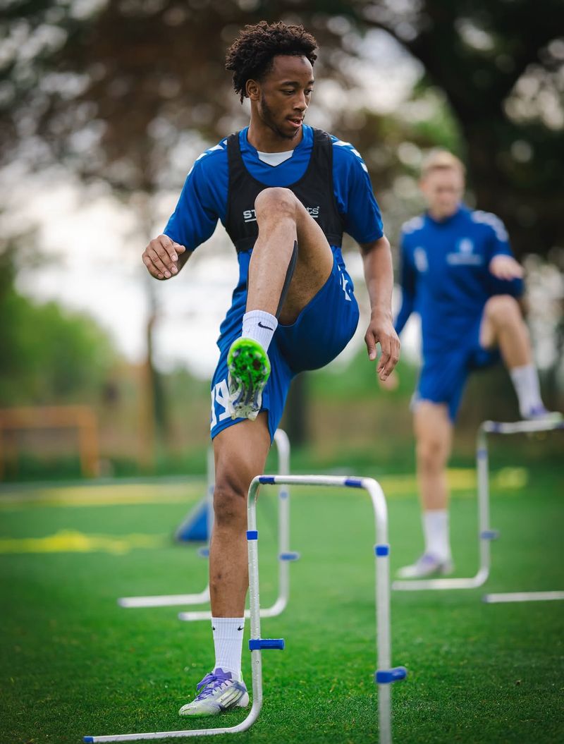 Fußball - Erima Hybrid Trainingsball (Gr. 5)
