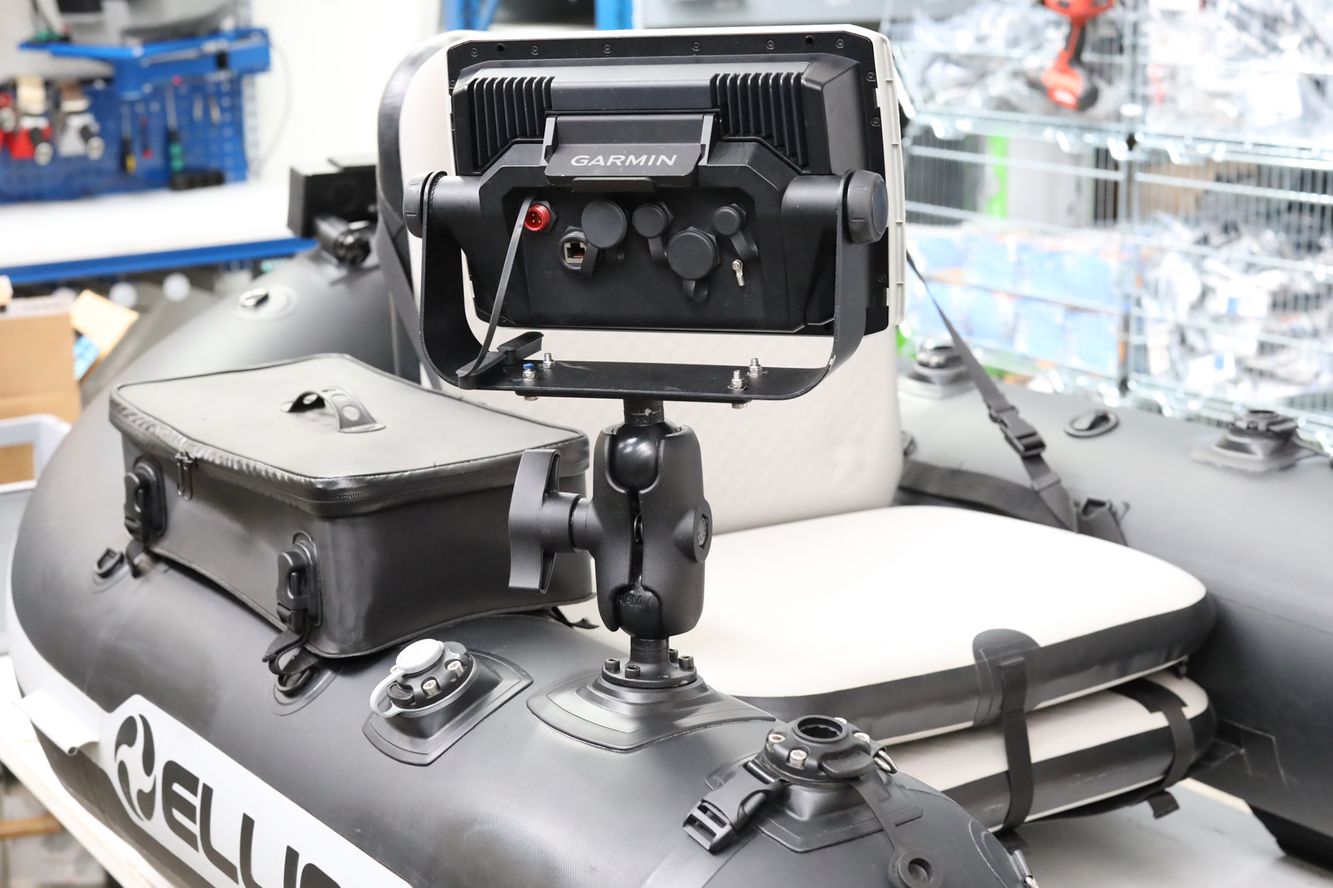 RAM Mounts (2,25 Zoll) D-Kugel mit Fasten Klebepad für Schlauch- und Bellyboote RAM Mounts (2,25 Zoll) D-Kugel mit Fasten Klebepad für Schlauch- und Bellyboote